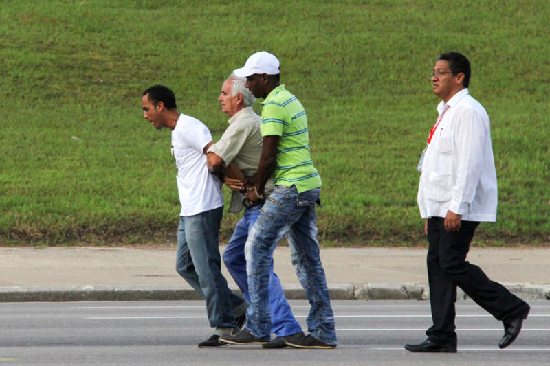 Detenidos-disidentes-cubanos-Misa-Papa-Habana-Cuba-1.jpg (800×533)