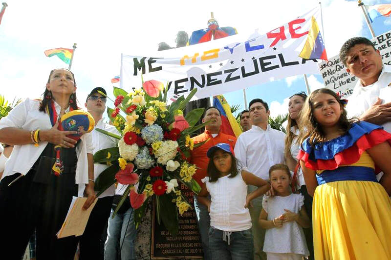 Venezolanos-en-Downtown-Miami-Protestando-por-Venezuela-4