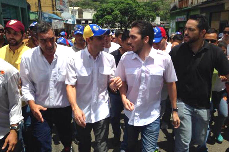 capriles-marcha-30m-4