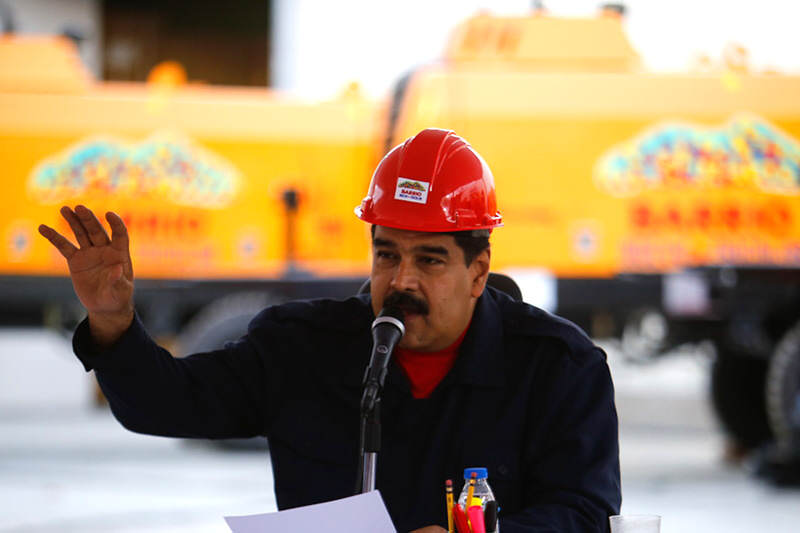 Maduro-explica-anuncia-casco