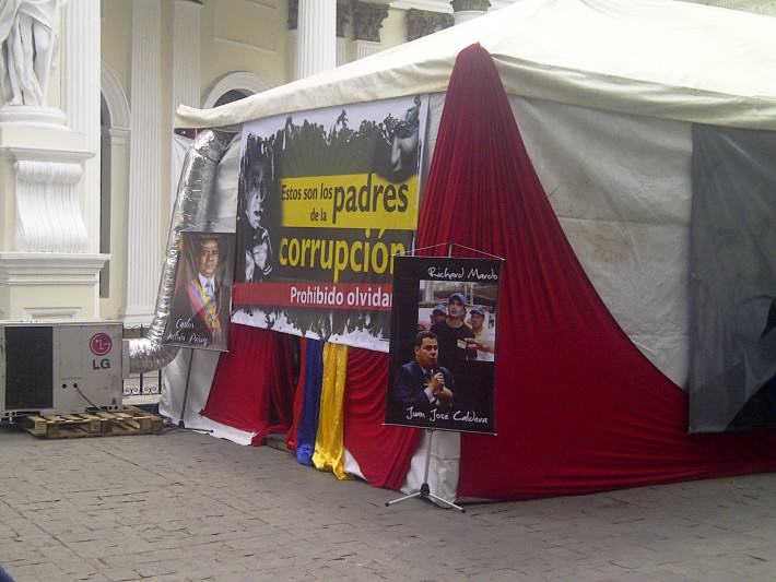 Exposición en la AN Contra Oposición