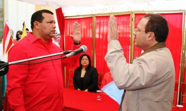 ¡Denuncian a otro alcalde del PSUV por CORRUPTO!
