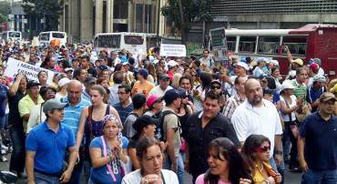 Trabajadores de Miranda no se detienen, marchan hasta la Vicepresidencia + FOTO