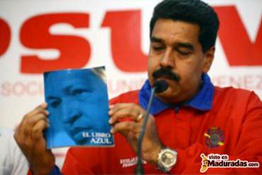 ¡SANTO CHÁVEZ! Maduro tilda a Chávez de PROFETA citando su libro azul