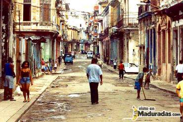 ¡HOLA COMUNISMO! Estiman que seis años habrá tres mil comunas en Venezuela