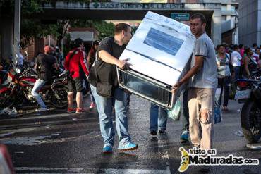 ¡CIERRA PUERTAS! Socio de tienda de electrodomésticos sin mercancía venderá leche y huevos