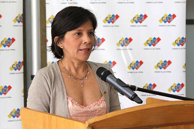 Sandra Oblitas sobre decreto de chavez