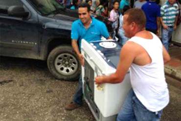 ¡TIEMBLAN LOS EMPRESARIOS! Cierran tiendas de electrodomésticos