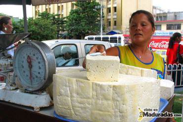 ¡CONTRABANDO AVALADO! Se llevan hasta la leche y el QUESO para Colombia