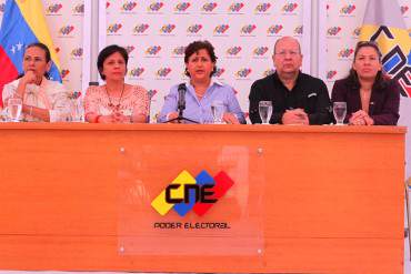 ¡ENCHUFE SIN FIN! MCM impugnó postulación de Tibisay y Oblitas, aspirantes a repetir en el CNE