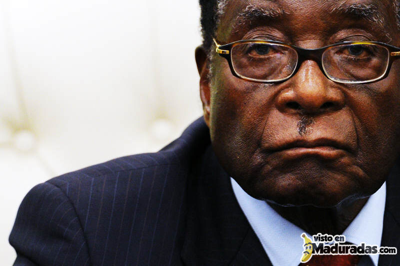 Robert Mugabe presidente de Zimbabue 