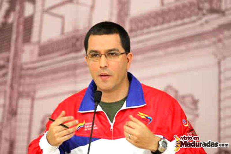 Vayanse de Venezuela dice Arreaza a comerciantes usureros