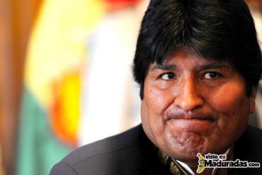 ¡ENTÉRESE! Evo Morales dice que le robaron réplica de espada de Bolívar regalada por Chávez