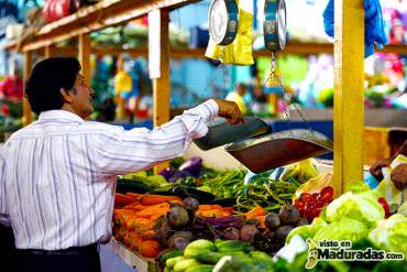 ¡MODELO INVIABLE! En Argentina llevan un mes con regulación de precios y ya escasean alimentos