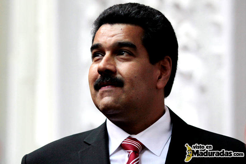 Nicolas-Maduro-Feliz-800x533