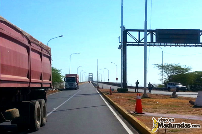 Puente-Rafael-Urdaneta-Cerrado-800x533