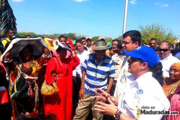 ¡SOLO EN VENEZUELA! Bachaqueros protestan en Maracaibo para que los dejen trabajar