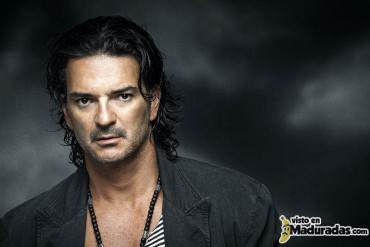 Ricardo Arjona respalda protestas en Venezuela: “Qué las balas le reboten al iluso”