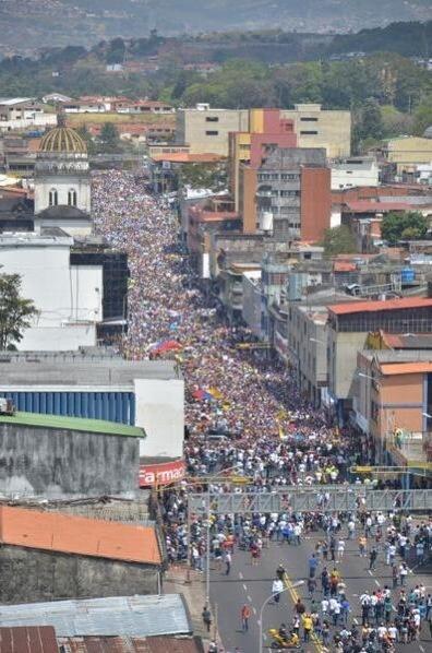 5ta avenida de San Cristobal Estado Tachira Venezuela en protesta del #12F (4)