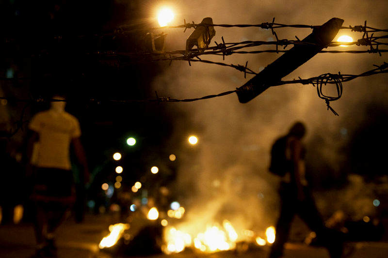 Protestas en Venezuela por Estudiantes y Civiles 