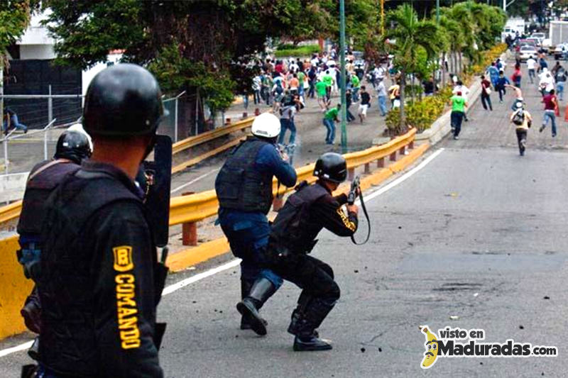 estudiantes heridos por la gnb protesta