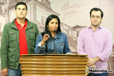Delcy Rodríguez: «Leopoldo sufre porque sus minorías violentas enfermas no lograron su agenda de furia»