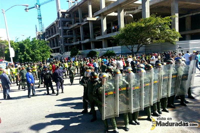 GNB contra manifestantes