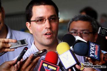 ¡15 AÑOS DESPUÉS! Arreaza: «El modelo económico APENAS está naciendo»