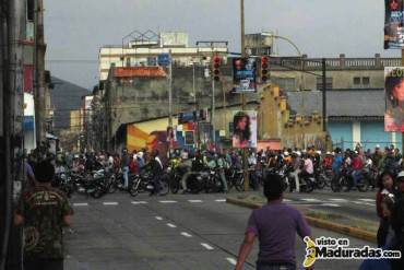 ¡NADA LOS DETIENE ! Protestas en Mérida dejan heridos y ocho estudiantes detenidos