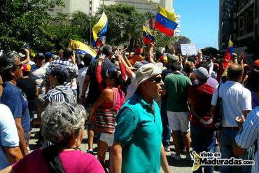 Manifestantes se concentran frente al Venetur Margarita en protesta contra Cuba + FOTOS