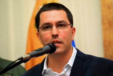 ¡SHOW PARANOICO! Arreaza: MUD también debe «resguardar su integridad» ante amenazas