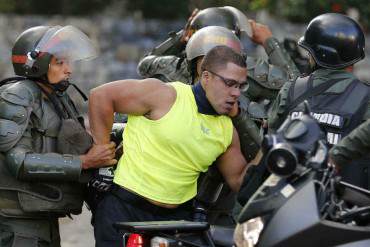 Mientras Maduro estaba en Cadena la GNB reprimía y detenía a jóvenes en Altamira + FOTOS