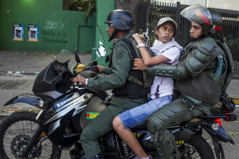 Caracas Altamira 16 de Marzo 16M GNB Protestas Guardia Nacional (34)