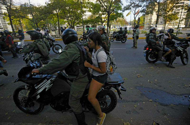 Caracas Altamira 16 de Marzo 16M GNB Protestas Guardia Nacional (5)