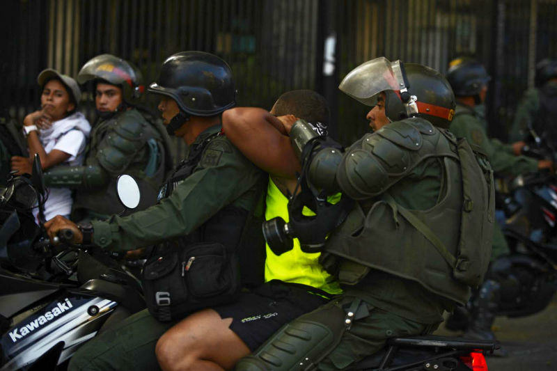 Caracas Altamira 16 de Marzo 16M GNB Protestas Guardia Nacional (7)