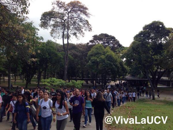 Estudiantes de la UCV Venezuela (2)