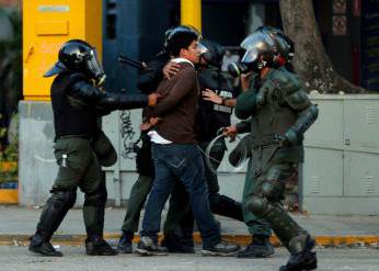 EXTRAOFICIAL: 2 Coroneles de la GNB detenidos en Valencia por negarse a reprimir manifestaciones