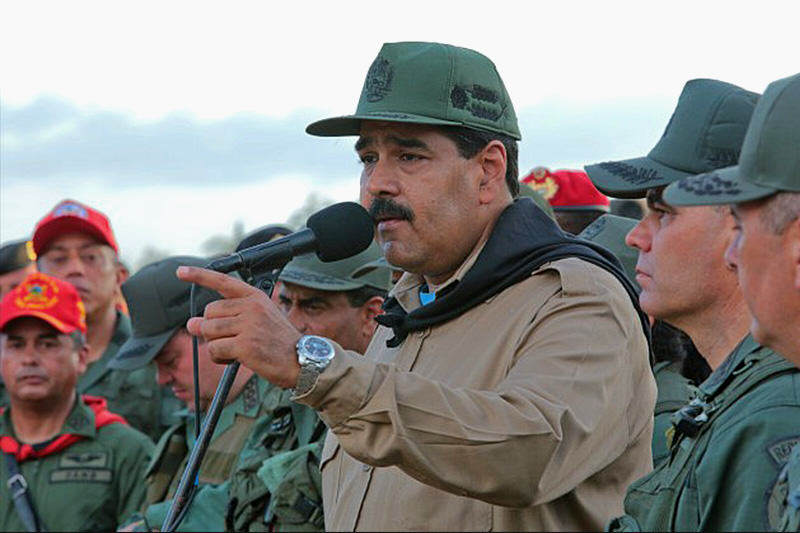 MADURO-CON-MILITARES-FANB-GNB