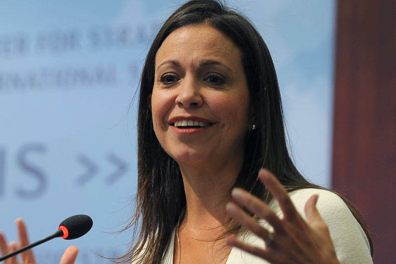 Maria-Corina-Machado-Diputada-Asamblea-Nacional-16-800x533