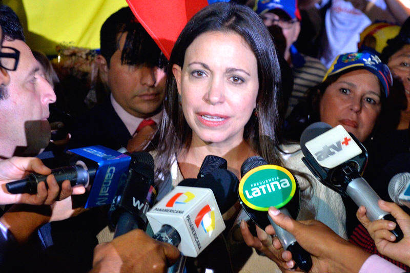 Maria-Corina-Machado-Diputada-Asamblea-Nacional-19-800x533