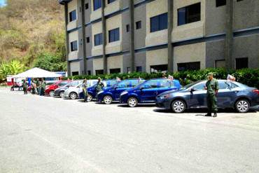 ¿COMPRANDO CONCIENCIAS? Ministra Melendez entrega por «reconocimiento» carros 0 KM a efectivos de la GNB