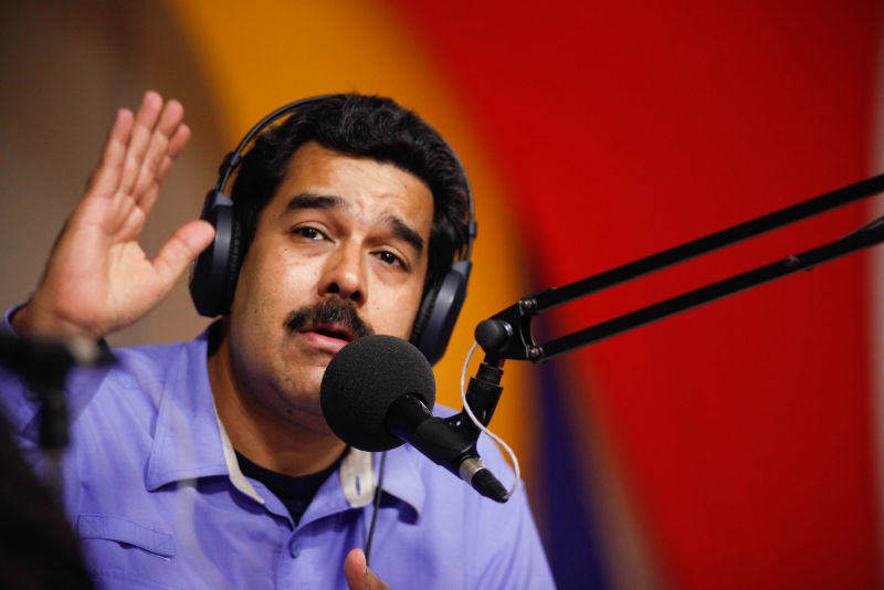 Nicolas Maduro en contacto con programa radial
