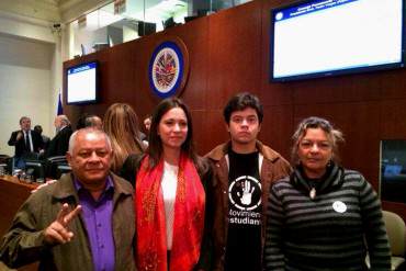 Representante del Movimiento Estudiantil acompaña a Maria Corina Machado en la OEA