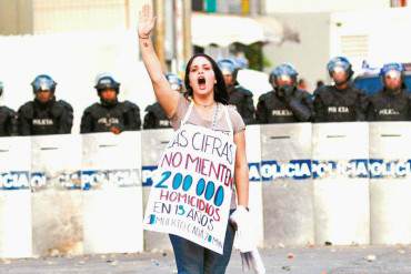 ¡INACEPTABLE! 12M dejó 3 muertos y 14 heridos de bala tras disturbios en Valencia