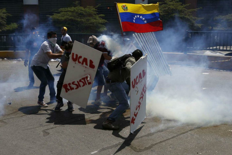 Represion de la Guardia Nacional en Bello Monte 20M (3)