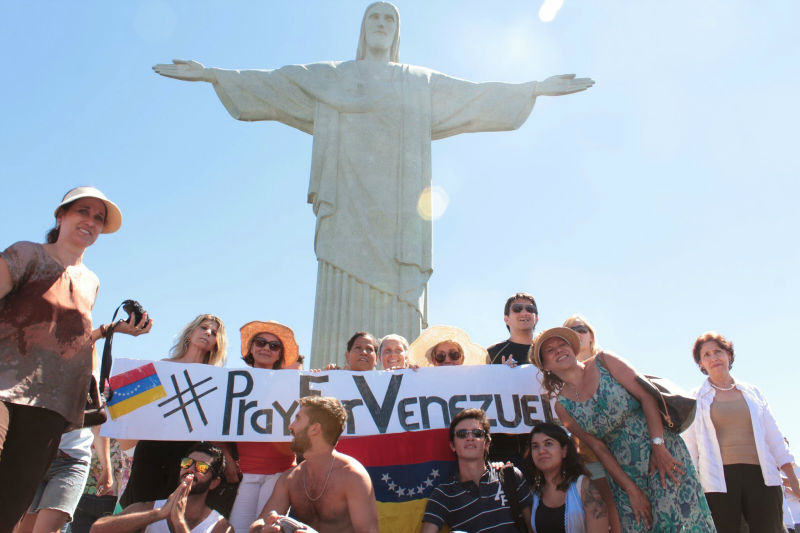 Rio de Janeiro PrayforVenezuela (1)