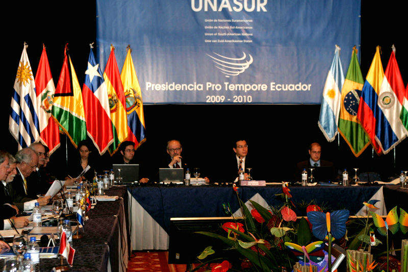 UNASUR-Cumbre-Defensa-Presidentes-800x533-001