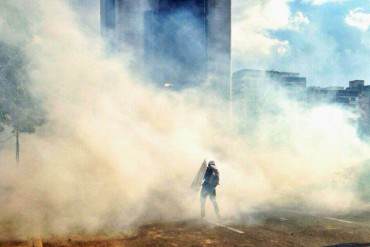 GNB reprimió con gases lacrimógenos protesta en Altamira, más de 15 detenidos + FOTOS