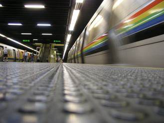 ¡CIUDAD COLAPSADA! Metro de Caracas con fuertes retrasos por falla eléctrica + FOTOS