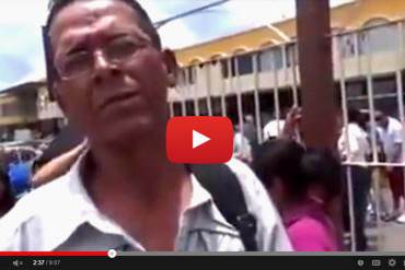 ¡LAVADO DE CEREBRO! Así justifica un chavista la escasez y las colas: «Esto está de maravillla» (Video)